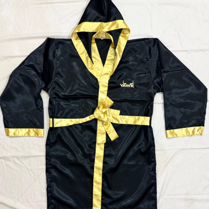 Men's black and golden boxing rob